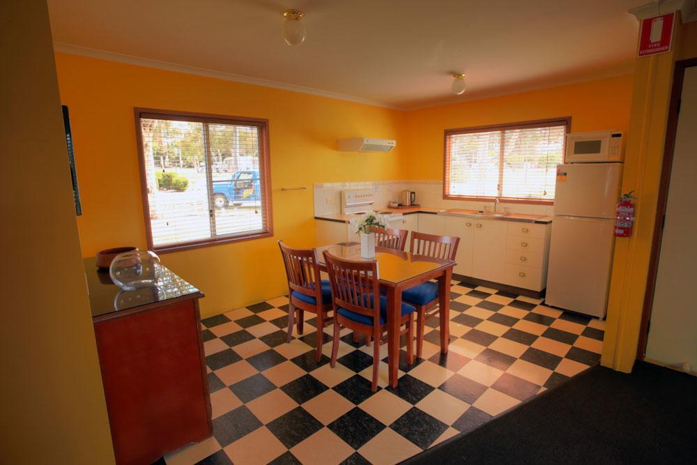 Top Of The Town Tourist Park Stanthorpe Exterior photo